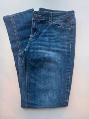 Maurice’s women straight leg jeans 7/8 regular.